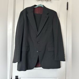 Brooks Brothers year round suit